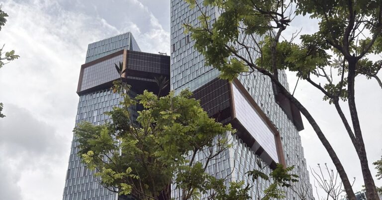 Tencent Hy4を無償公開、一部でGPT-5.6 Solを上回った
