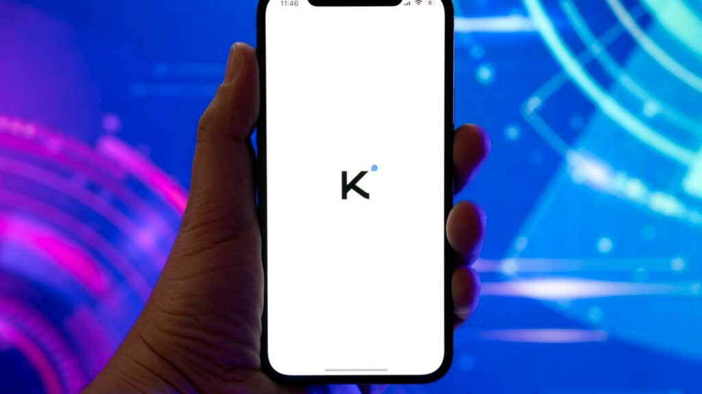 Kimi AIのチャットアプリが表示されたスマートフォンの画面