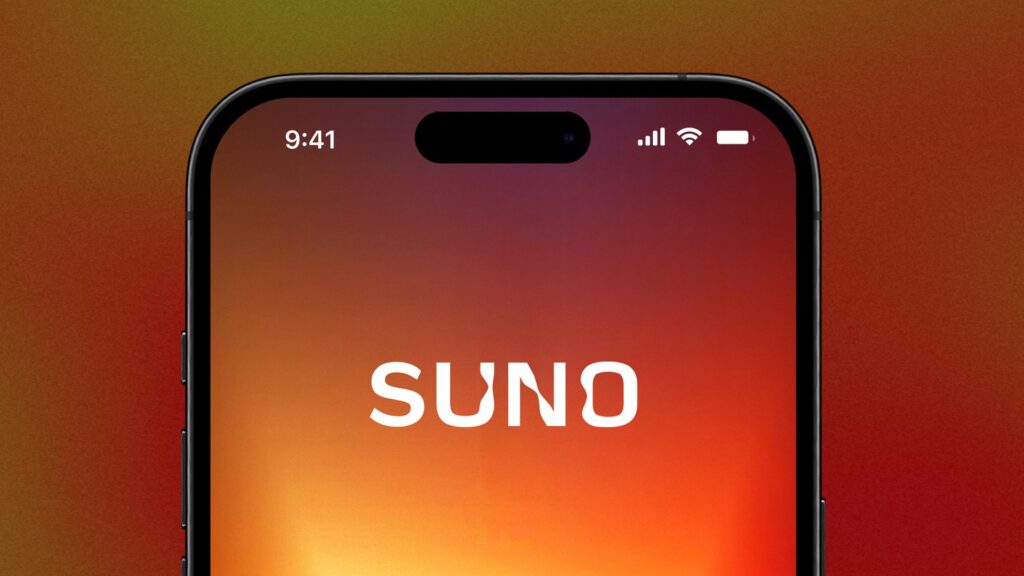 オレンジ色のグラデーション背景にSUNOのロゴが表示されたスマートフォン画面の写真。Suno、530億円で提訴された 無料プランの曲は仕事に使えない