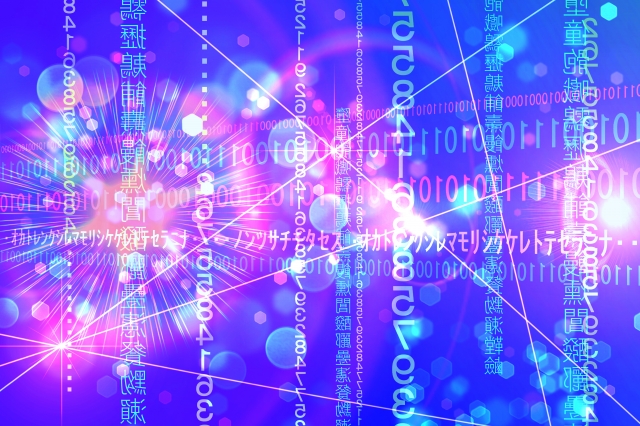 青と紫の光の中に0と1の数字や文字の列が流れる、デジタルデータをイメージした背景画像